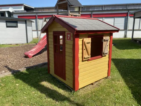 Ausstellungshaus Nr. 7: Kinderhaus Snoopy 1,2 x 1,2 m